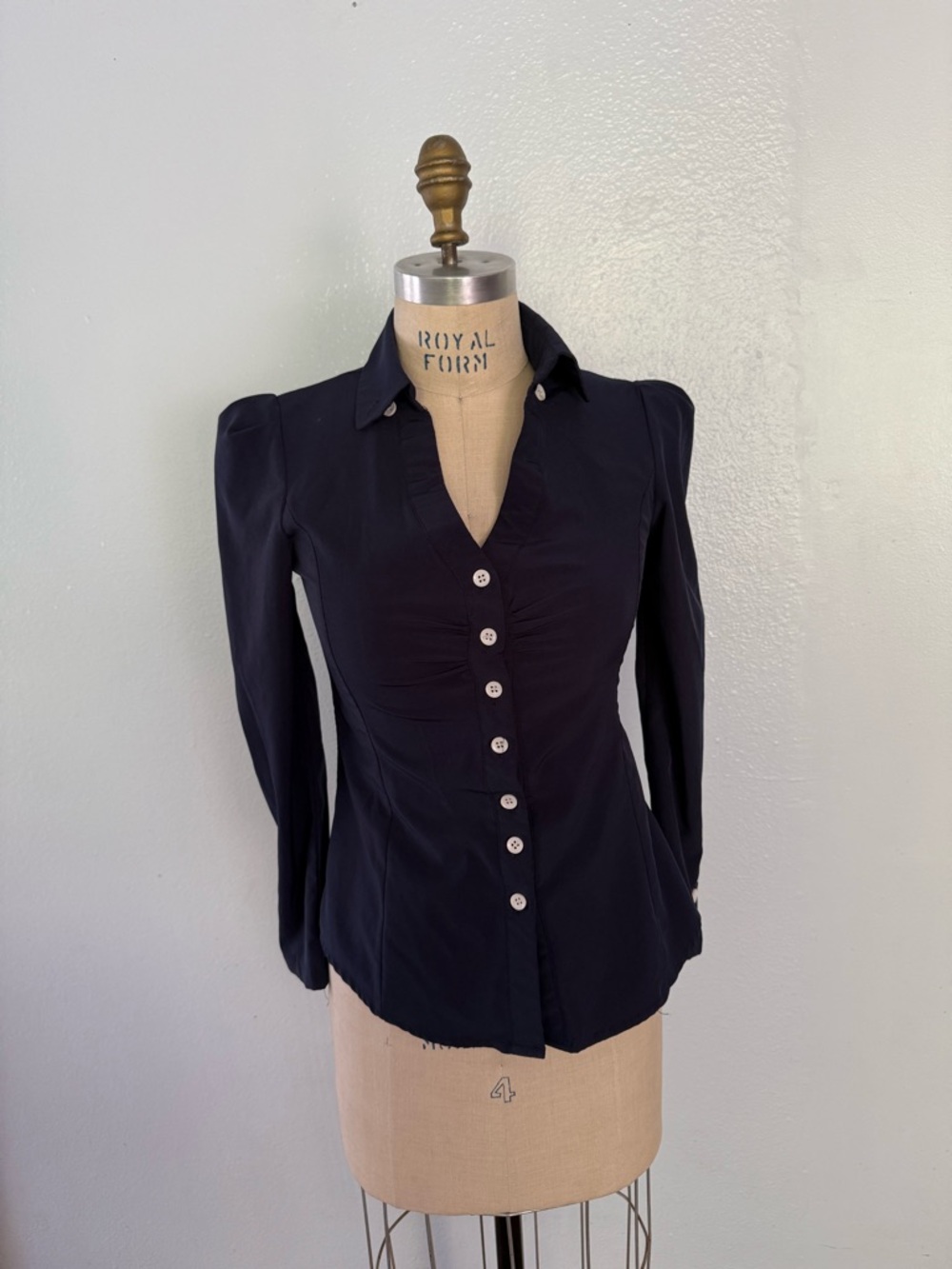 Fitted Navy Blue Button-Down Collared Shirt